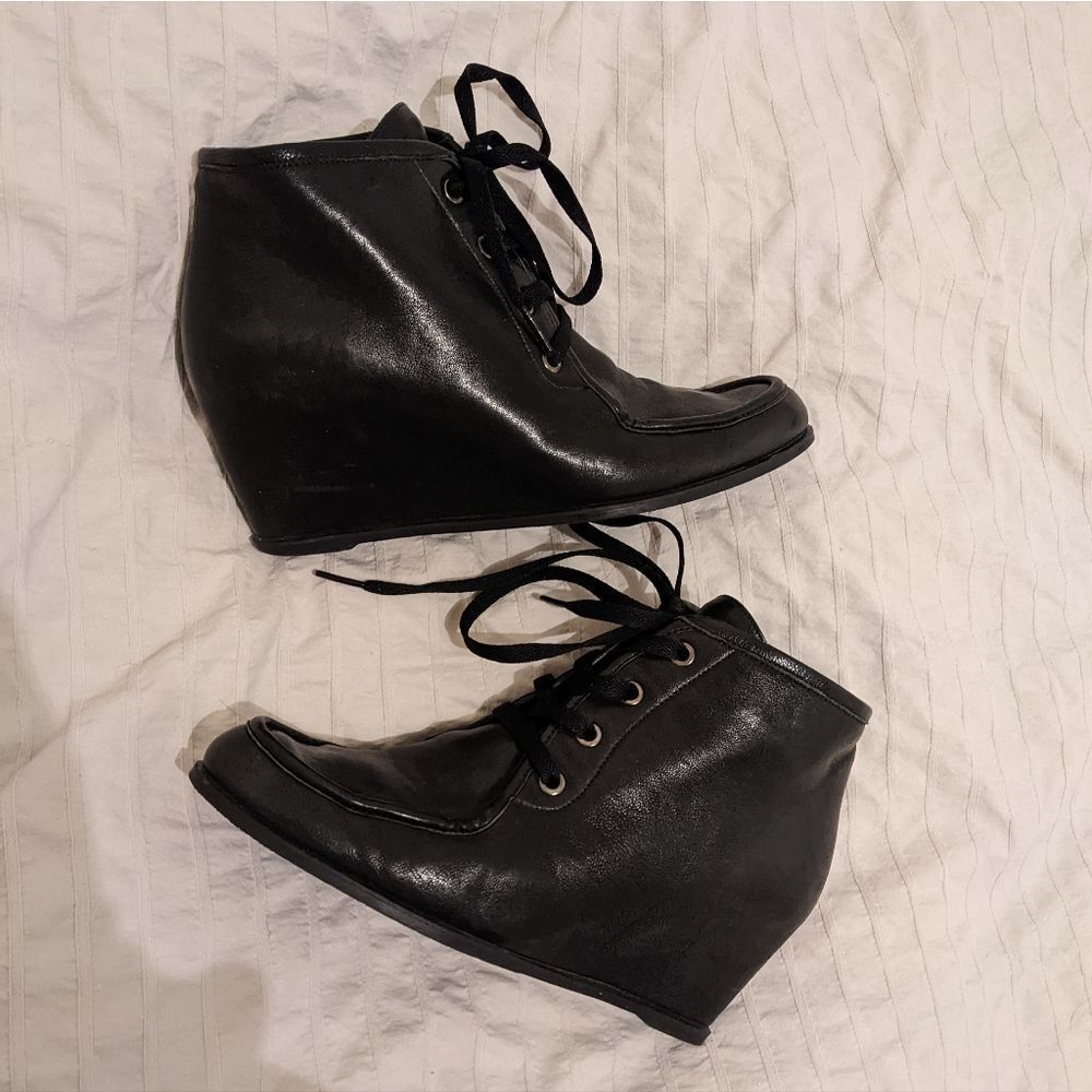 Stuart Weitzman Black Leather Wedge Lace-Up Booties Size 9.5